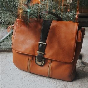 Backpack with removable camera basket